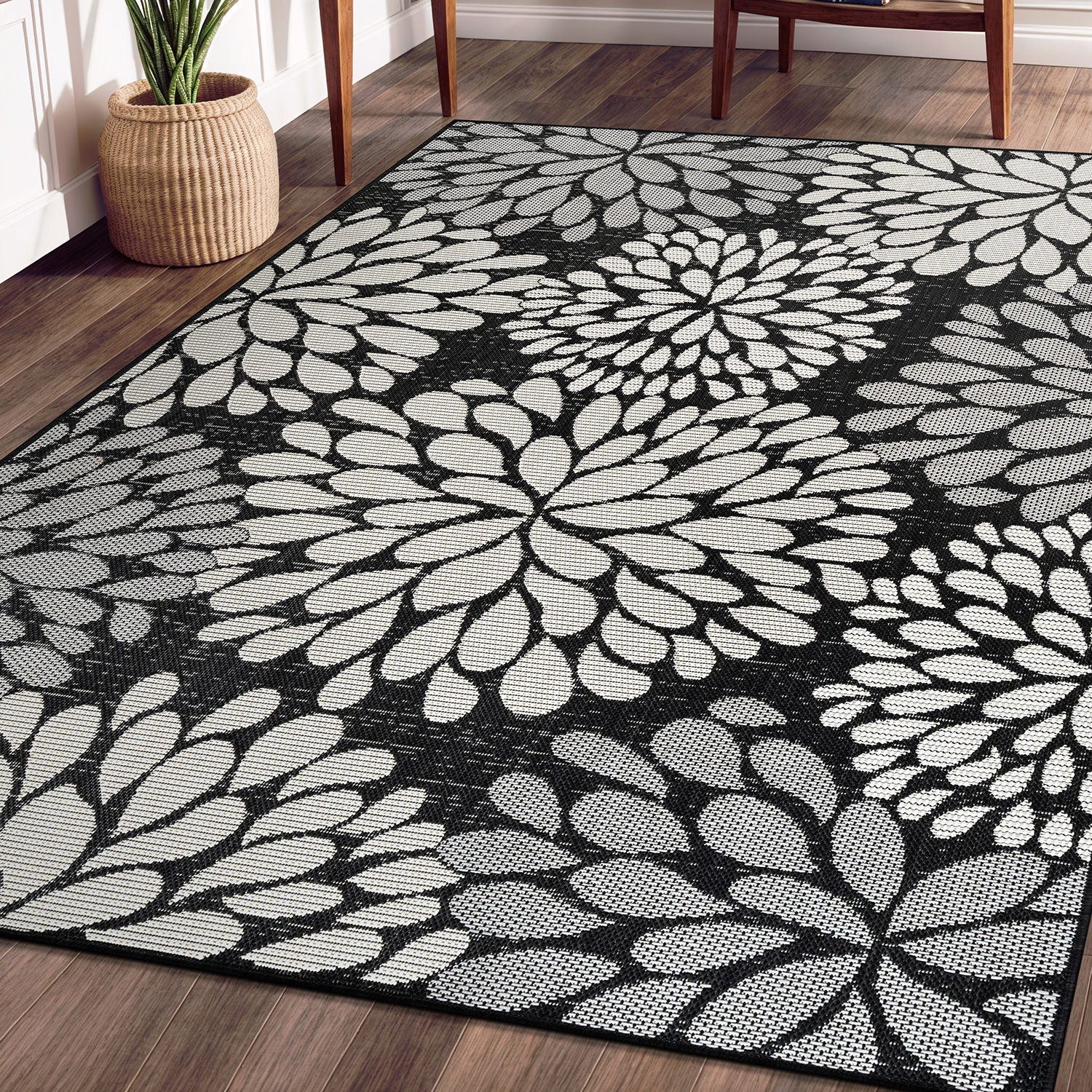 California Dark Gray Floral Indoor Outdoor Rug