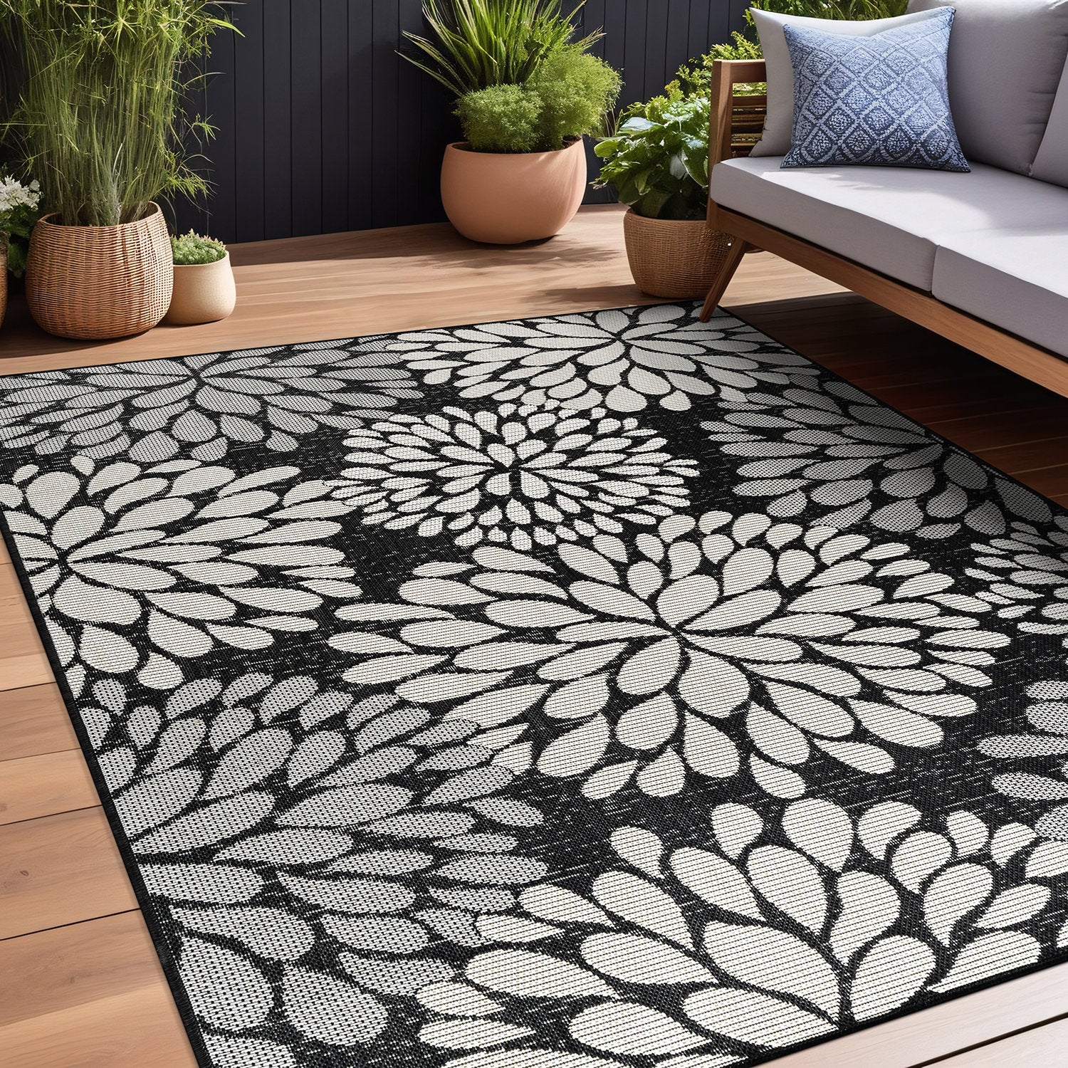 California Dark Gray Floral Indoor Outdoor Rug