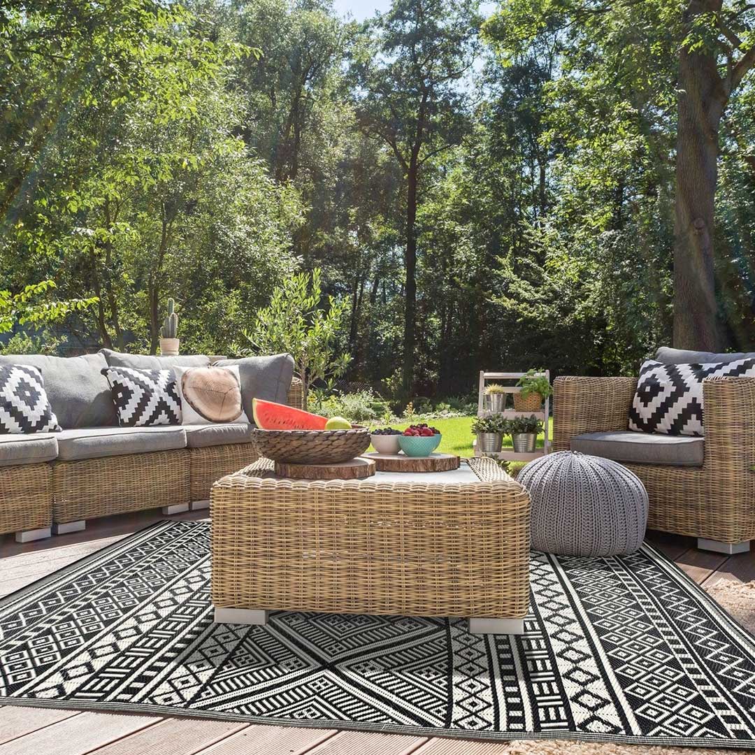 Waterproof Black Plastic Outdoor Rug 8x10 10x13