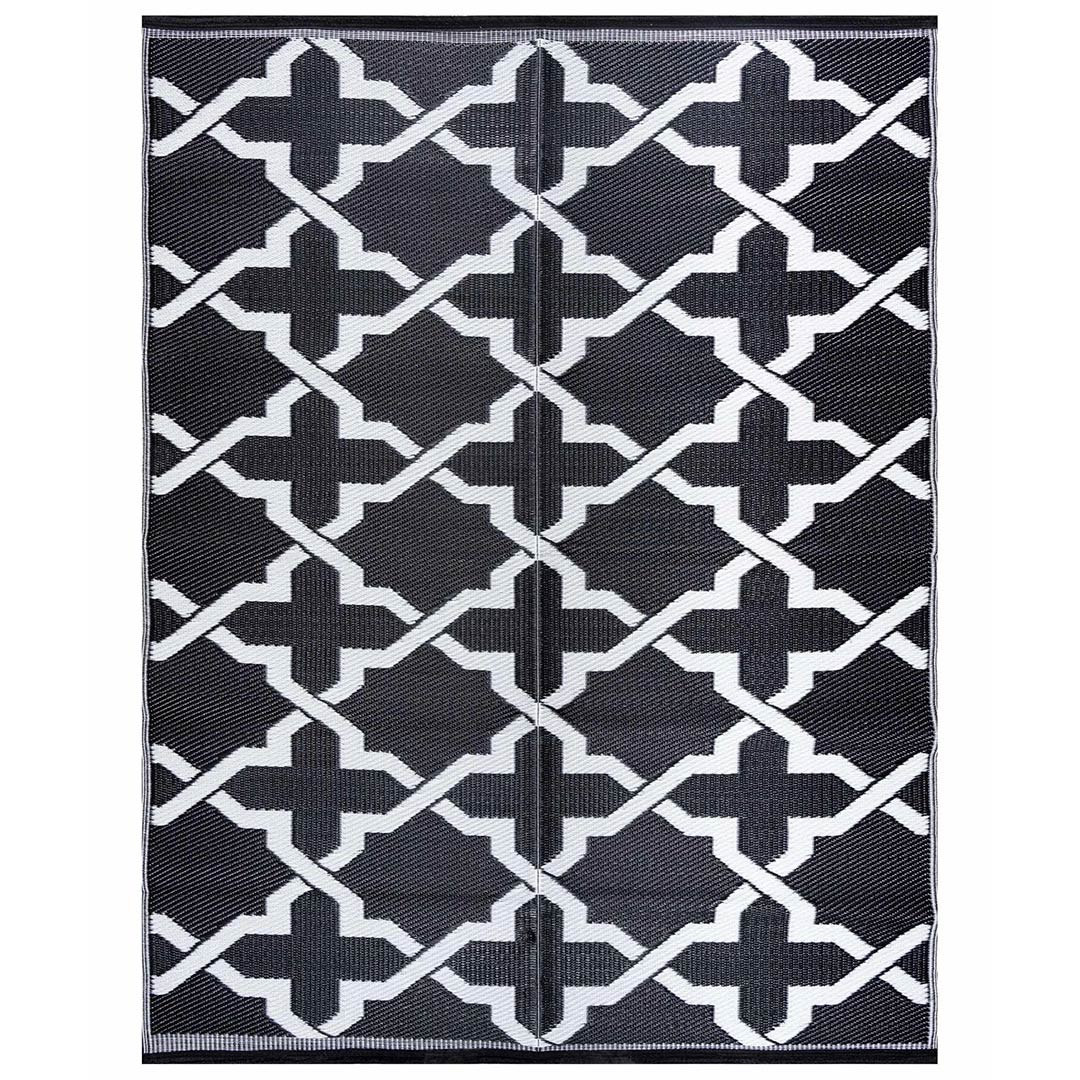 Veranda Black Geometric Waterproof Plastic Outdoor Area Rug