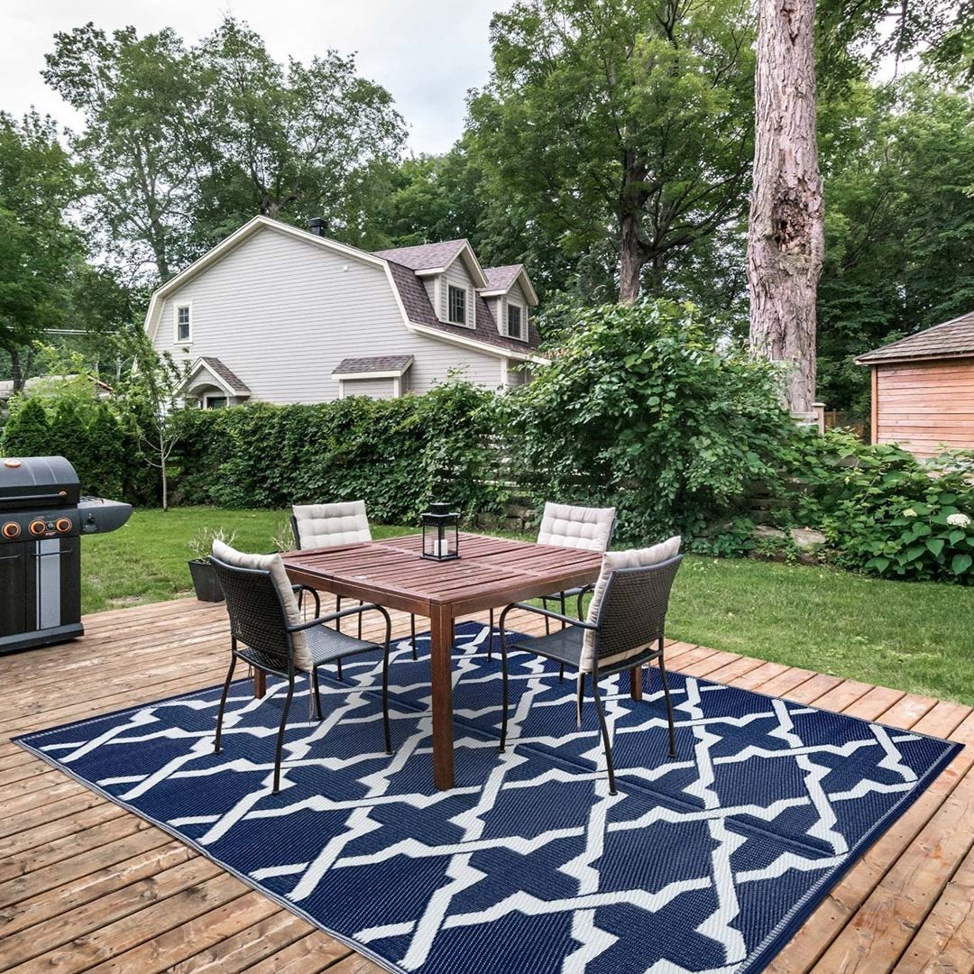 Veranda Blue Geometric Waterproof Plastic Outdoor Area Rug